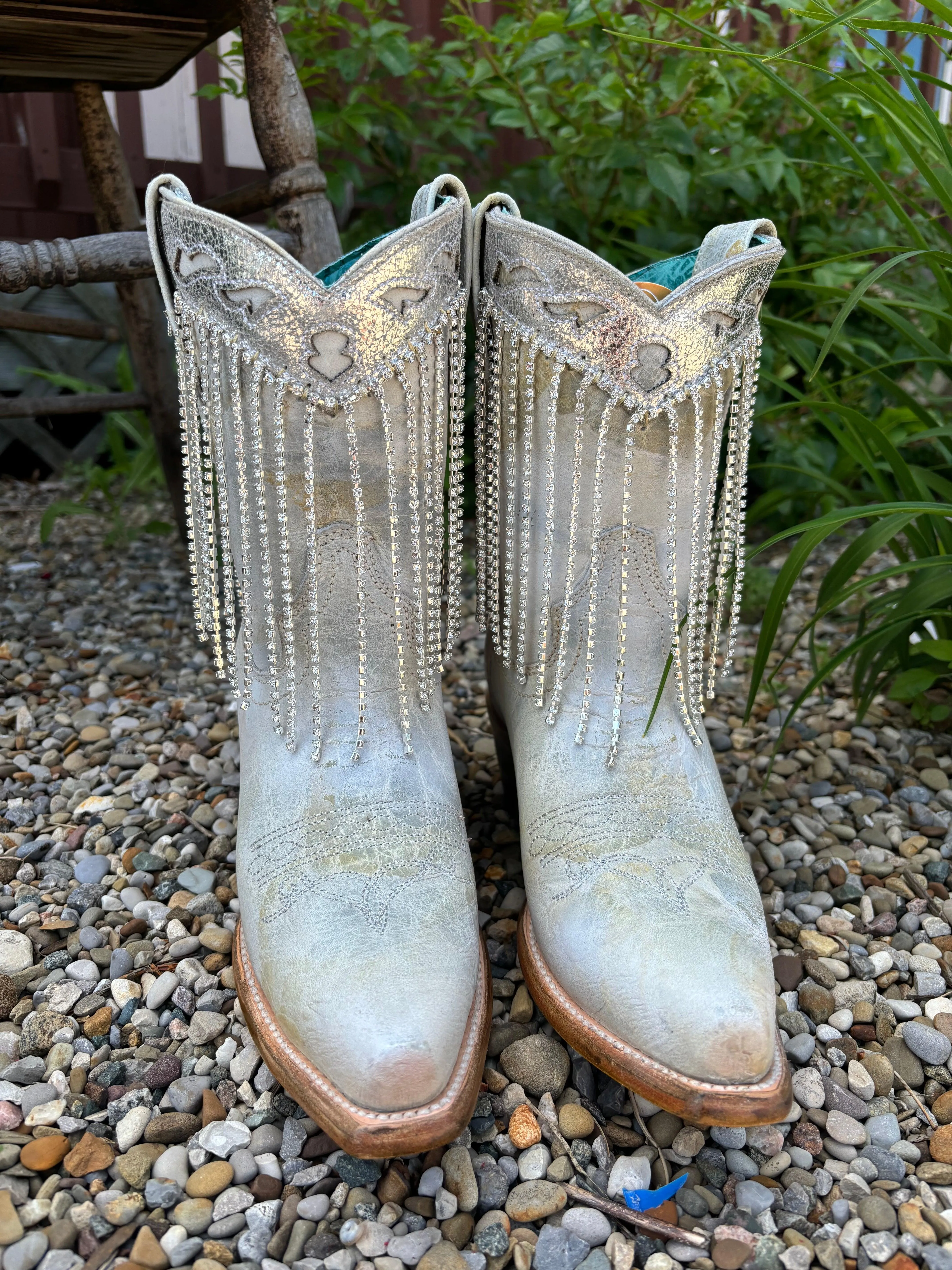Corral Women's White & Silver Overlay Crystal Fringe Snip Toe Ankle Cowgirl Boots Z5250