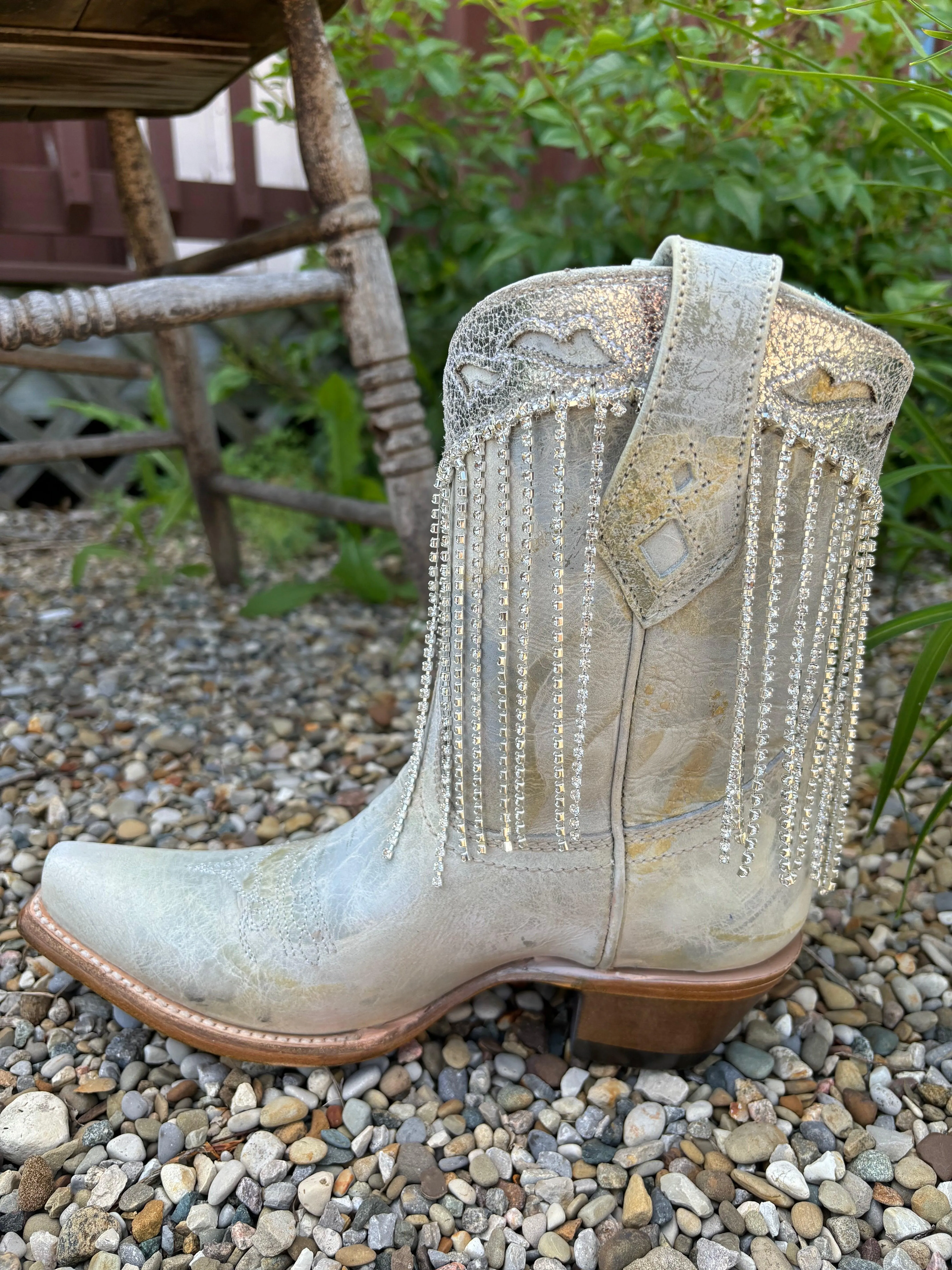 Corral Women's White & Silver Overlay Crystal Fringe Snip Toe Ankle Cowgirl Boots Z5250